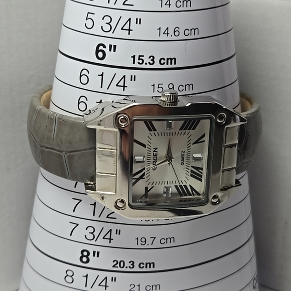 Womens Gruen Watch Silver Tone Rectangle Gray Hinged Open Cuff Band New Battery - Picture 6 of 10